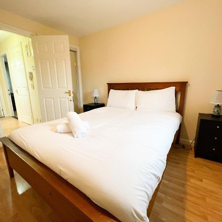 2 Bedroom - River Clyde Home - Parking Glasgow Bagian luar foto